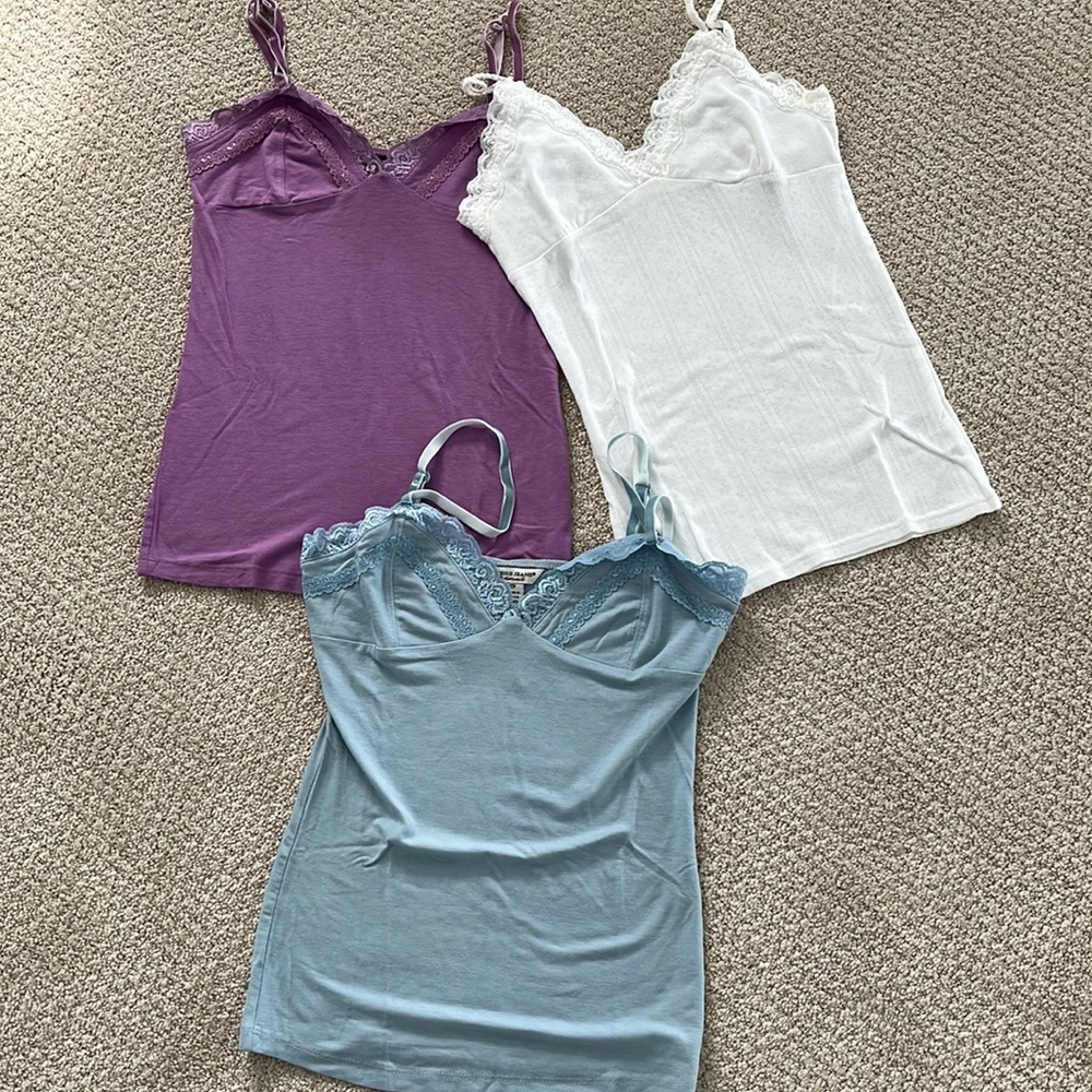 NWOT Triple pack Guess tank tops